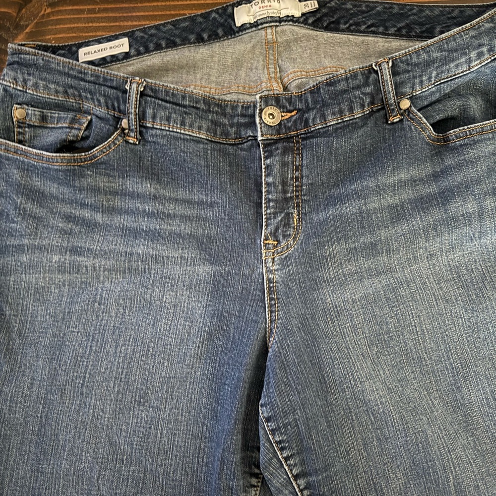 Torrid relaxed Bootcut Jeans 20